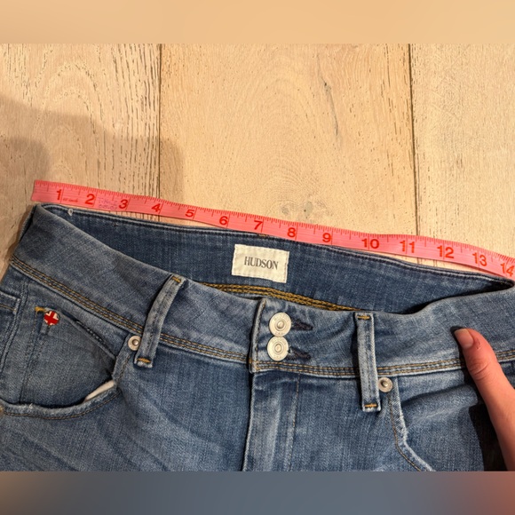 Like new Hudson Cat Midrise Skinny Size: 26 - Picture 7 of 8